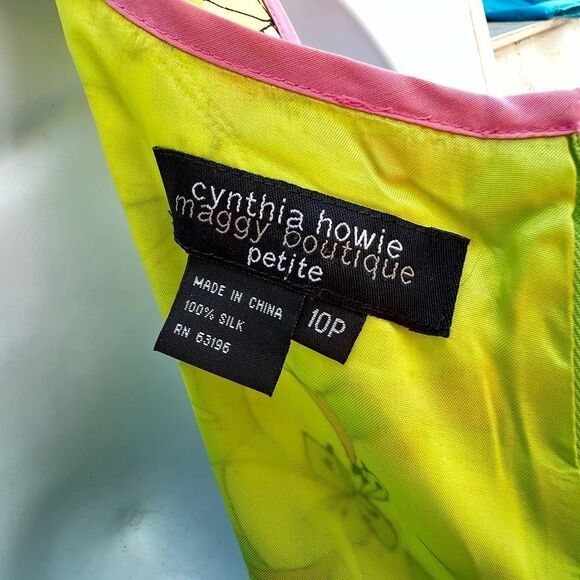 🍎 Cynthia Howie Petite Floral Silk Dress Size 10P (AA3) - Picture 11 of 11